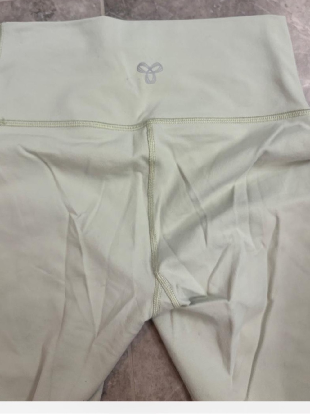 Aritzia TNA High-Rise Leggings in Pale Mint